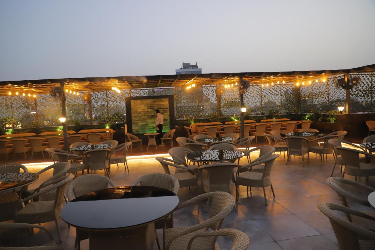 Hotel Haris Mg Road Gurugram Gurgaon Buitenkant foto