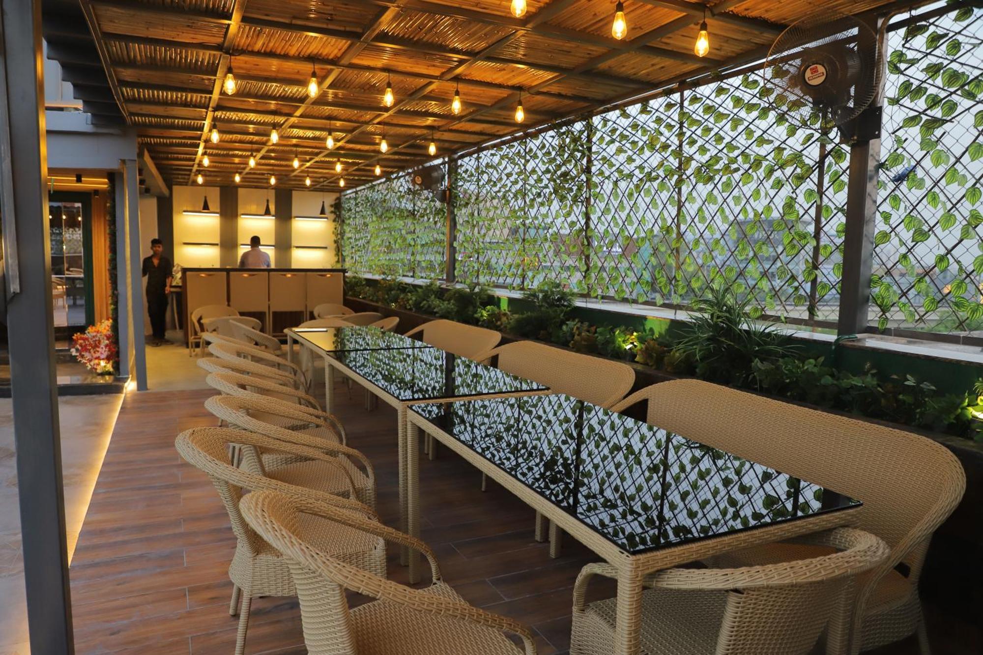 Hotel Haris Mg Road Gurugram Gurgaon Buitenkant foto