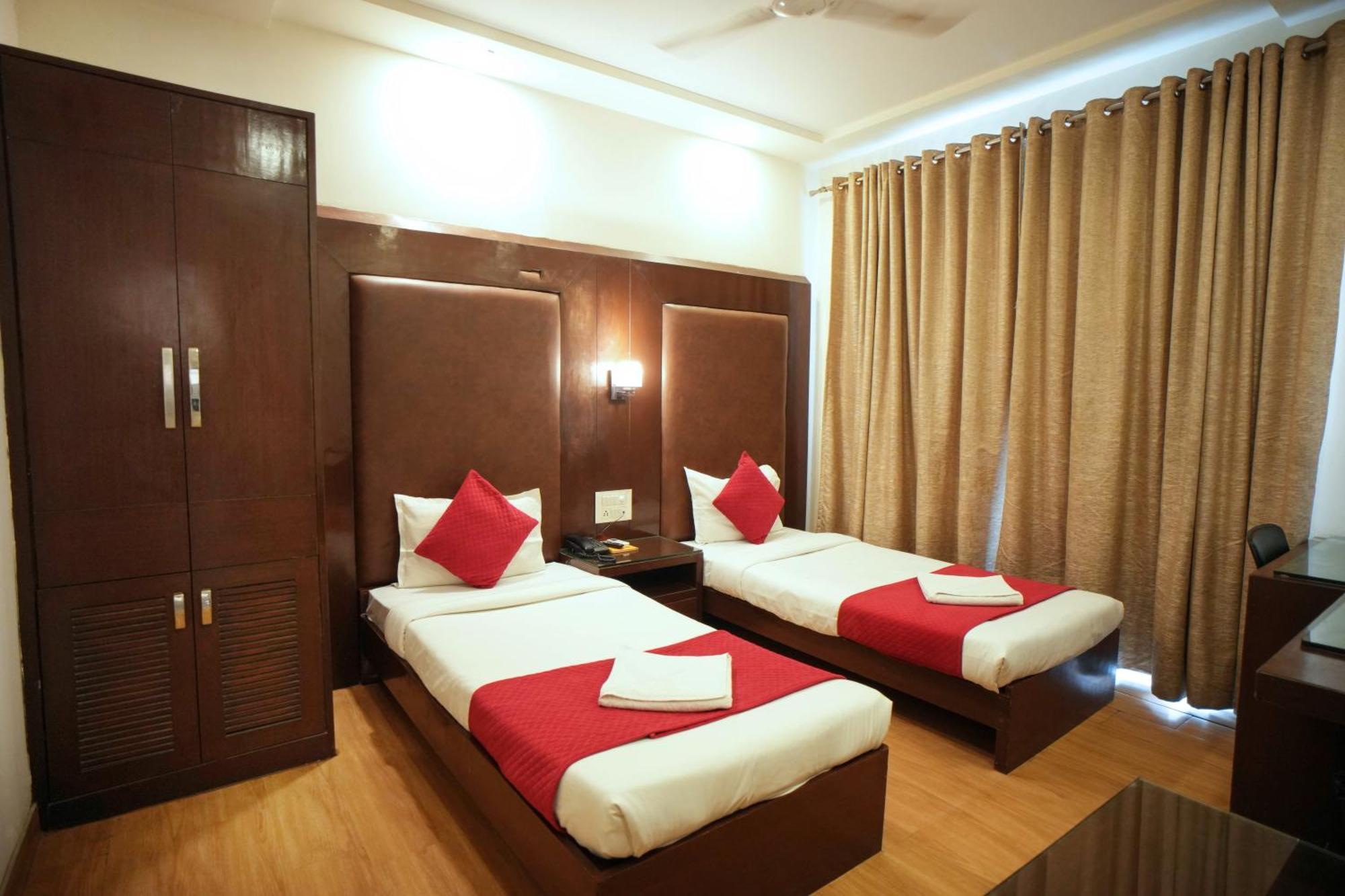Hotel Haris Mg Road Gurugram Gurgaon Buitenkant foto