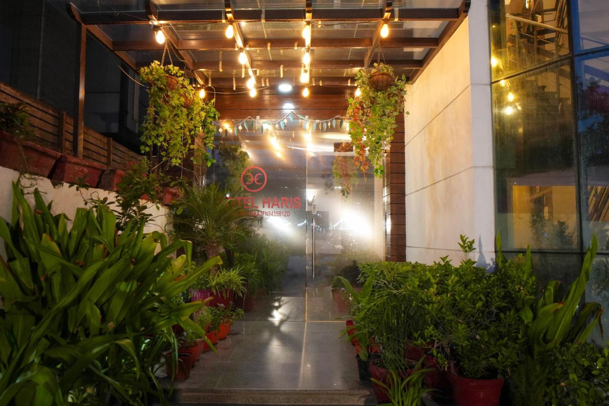 Hotel Haris Mg Road Gurugram Gurgaon Buitenkant foto